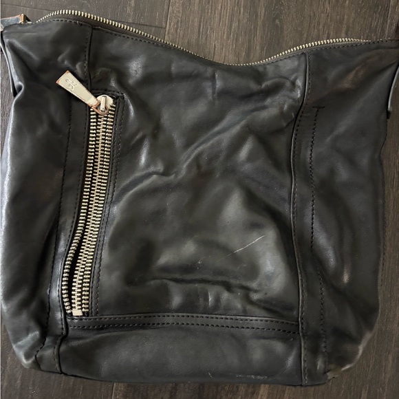 Frye Lexi Black Leather Zipper Trim Hobo Shoulder Bag Purse BROKEN ZIPPER - Picture 2 of 8